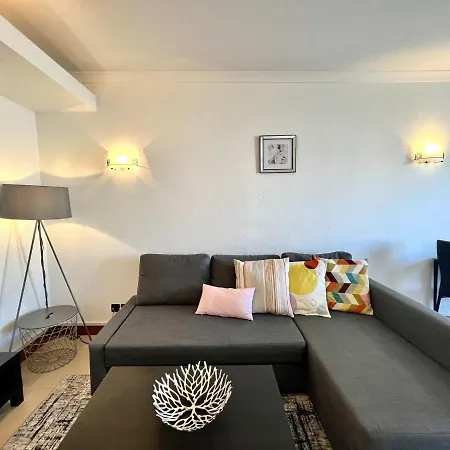 Cosy 4 With Pool By Homing Appartement