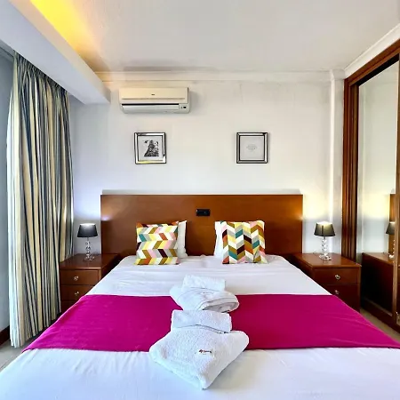 Cosy 4 With Pool By Homing Appartement